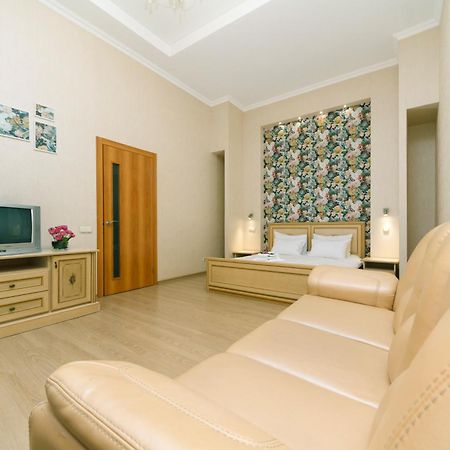 Apartment Baseina Khreschatyk Kiev Bagian luar foto