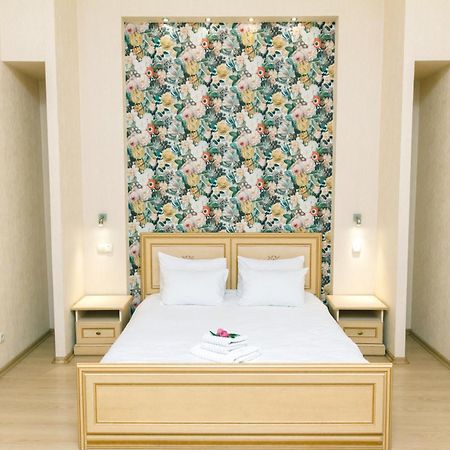 Apartment Baseina Khreschatyk Kiev Bagian luar foto