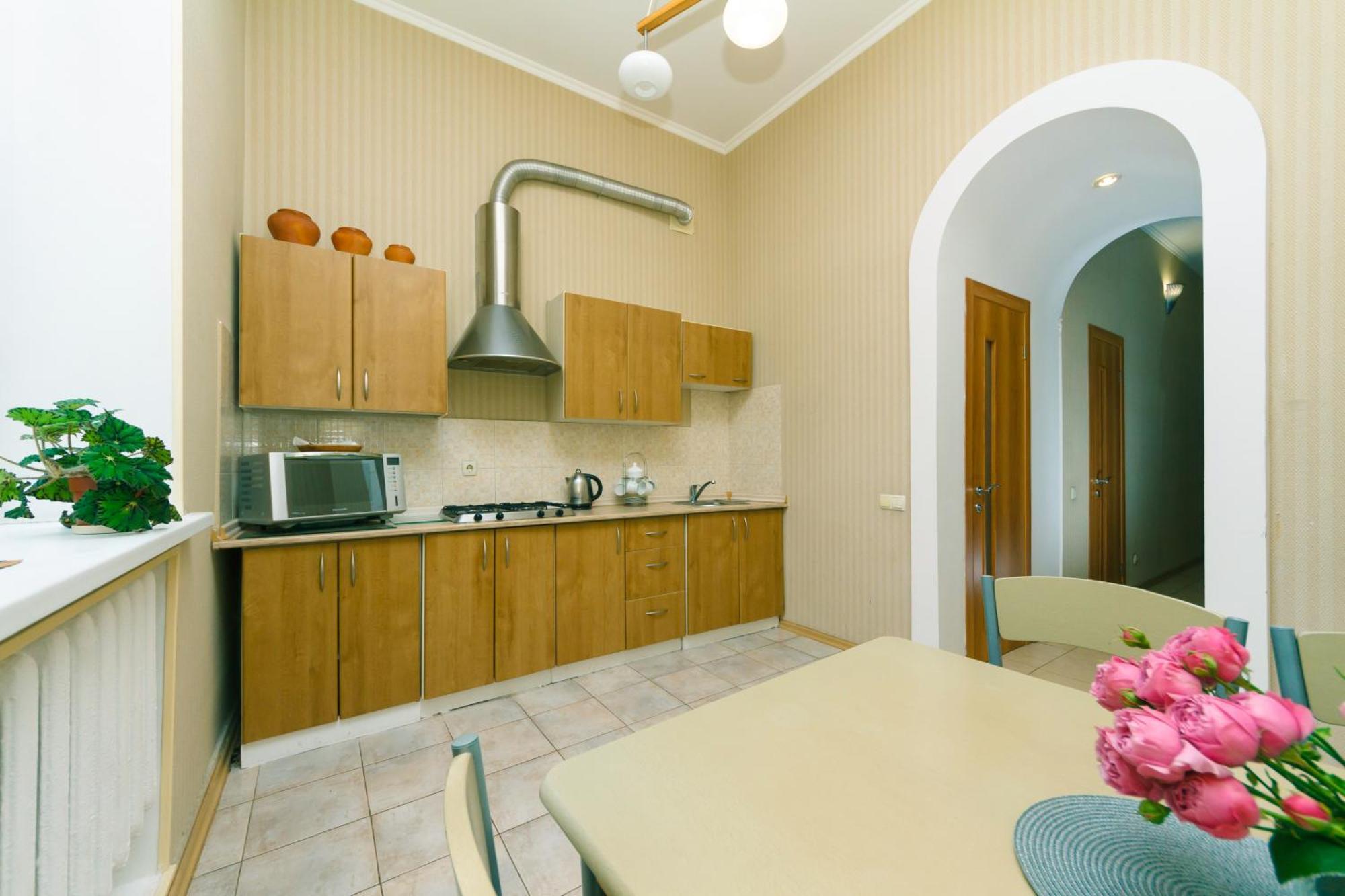Apartment Baseina Khreschatyk Kiev Bagian luar foto